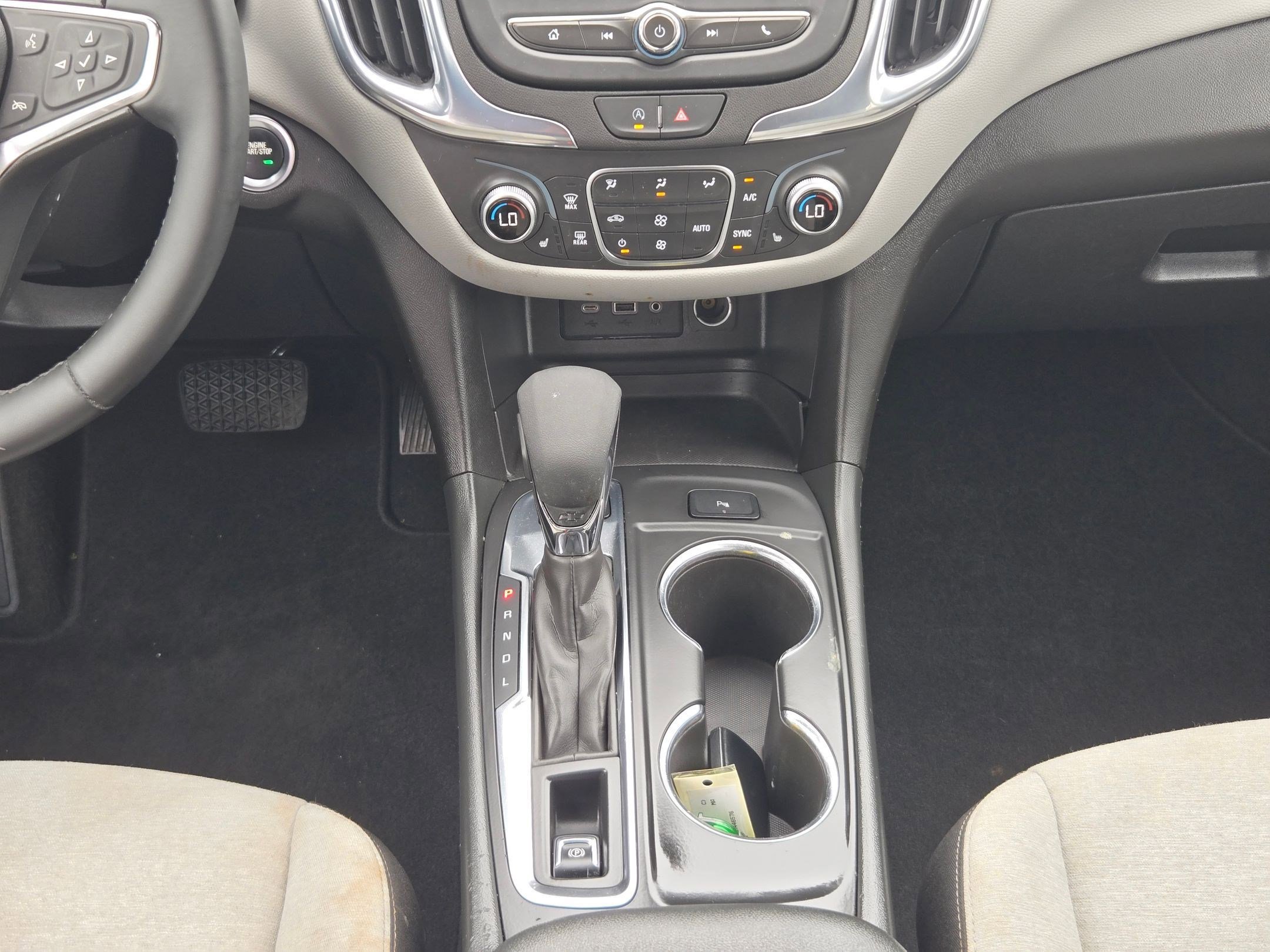 Used 2023 Chevrolet Equinox LT AWD/4WD image 17