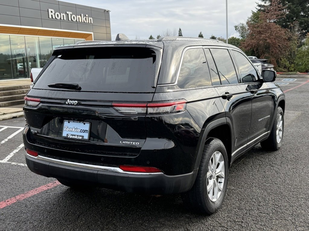 Used 2023 Jeep Grand Cherokee Limited image 8