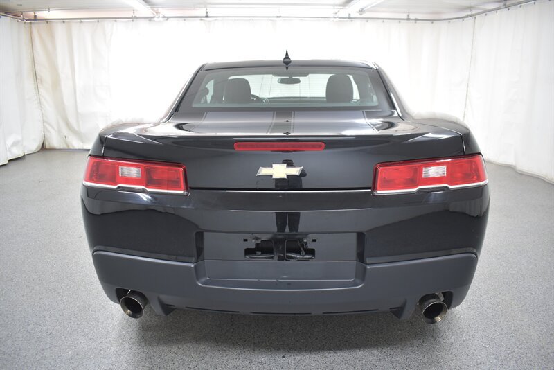 Used 2015 Chevrolet Camaro LT w/ 1LT Preferred Package RWD image 6