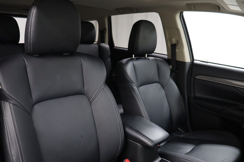 Used 2020 Mitsubishi Outlander GT AWD/4WD image 20