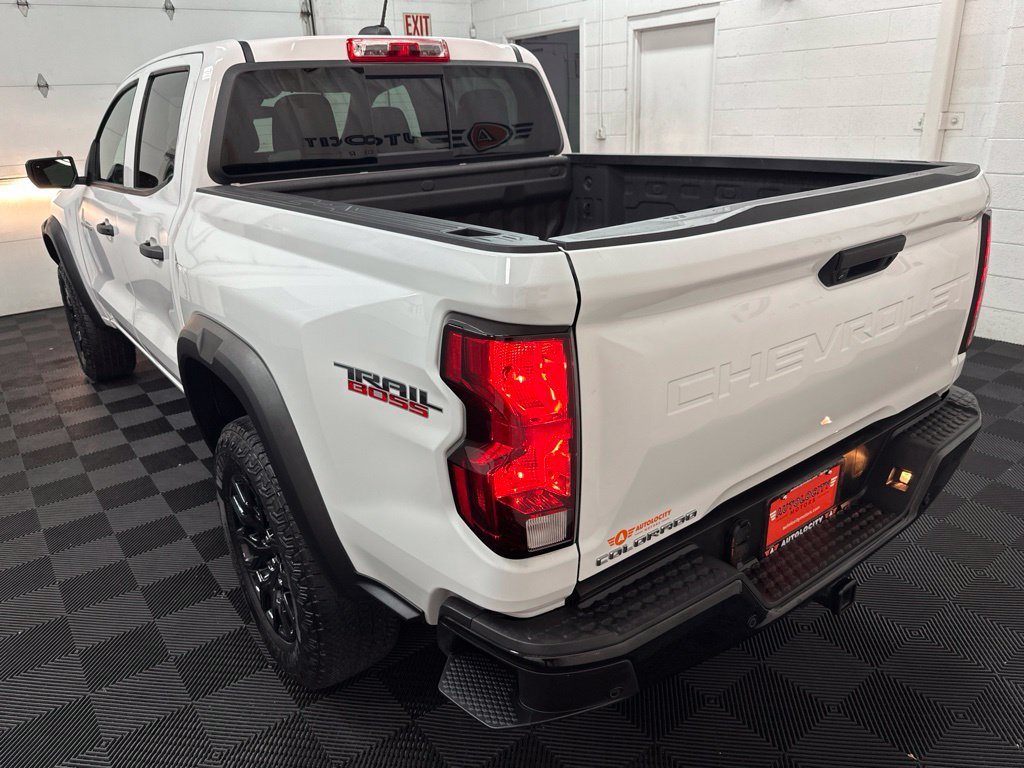 Used 2024 Chevrolet Colorado Trail Boss w/ Advanced Trailering Package AWD/4WD image 7