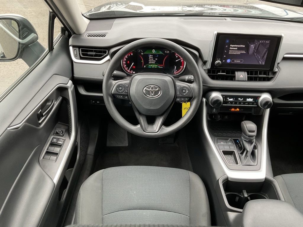 Used 2023 Toyota RAV4 LE image 15