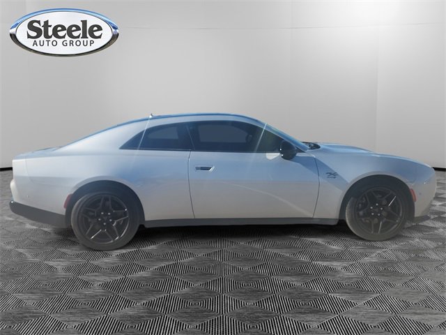 Used 2024 Dodge Charger R/T w/ Plus Group image 6