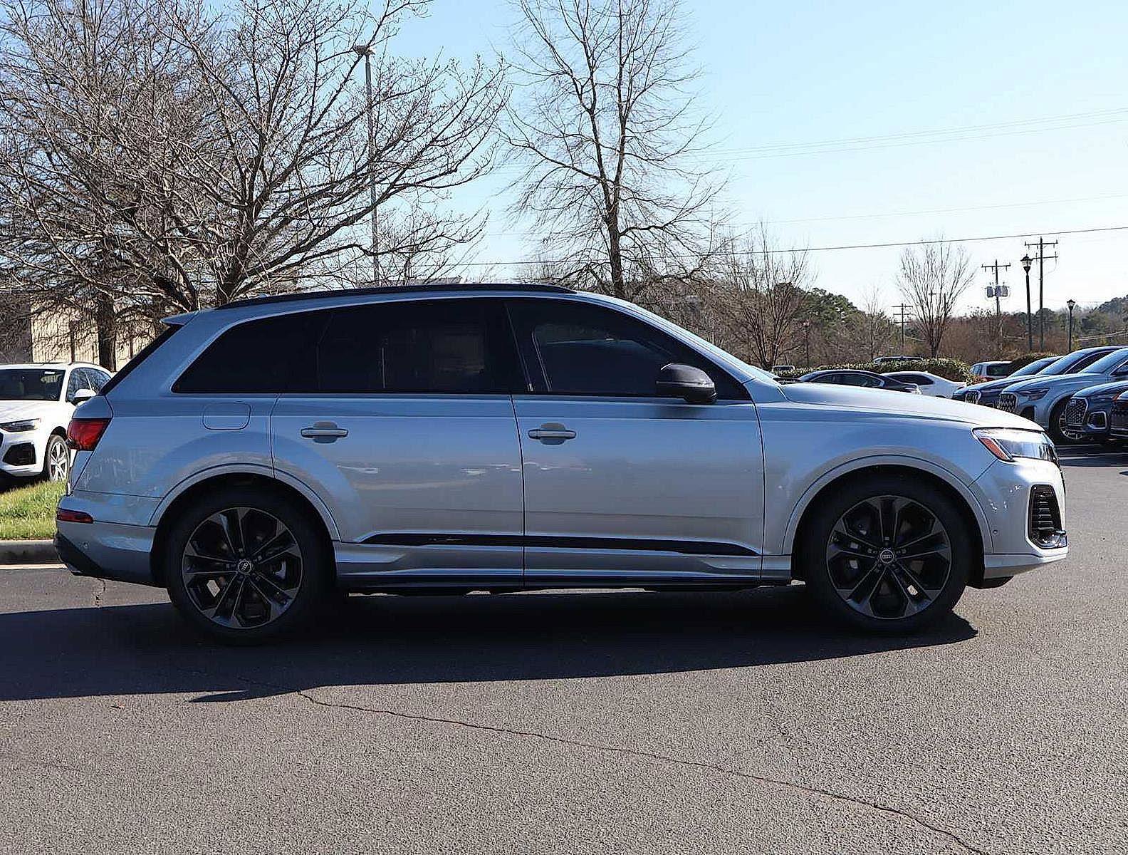 Used 2025 Audi Q7 3.0T Prestige w/ Prestige Package AWD/4WD image 6