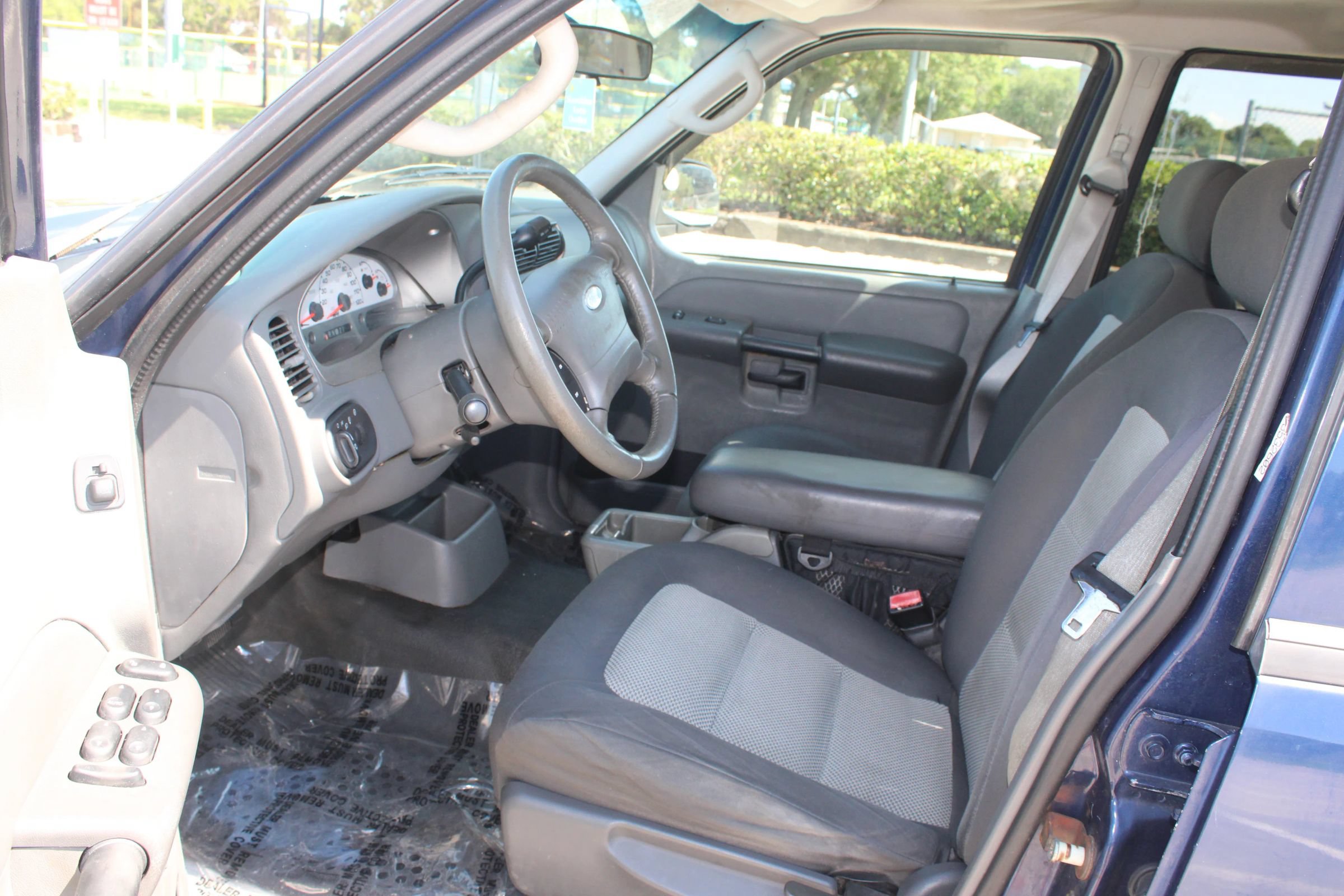 Used 2005 Ford Explorer Sport Trac XLT RWD image 11