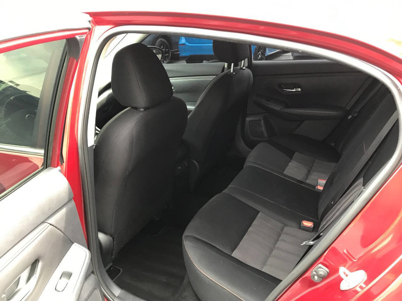Used 2020 Nissan Sentra SR w/ Electronics Package FWD image 10