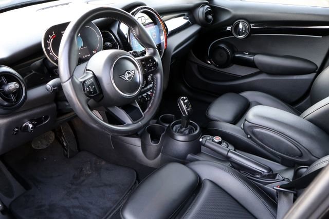 Used 2022 MINI Cooper S image 3