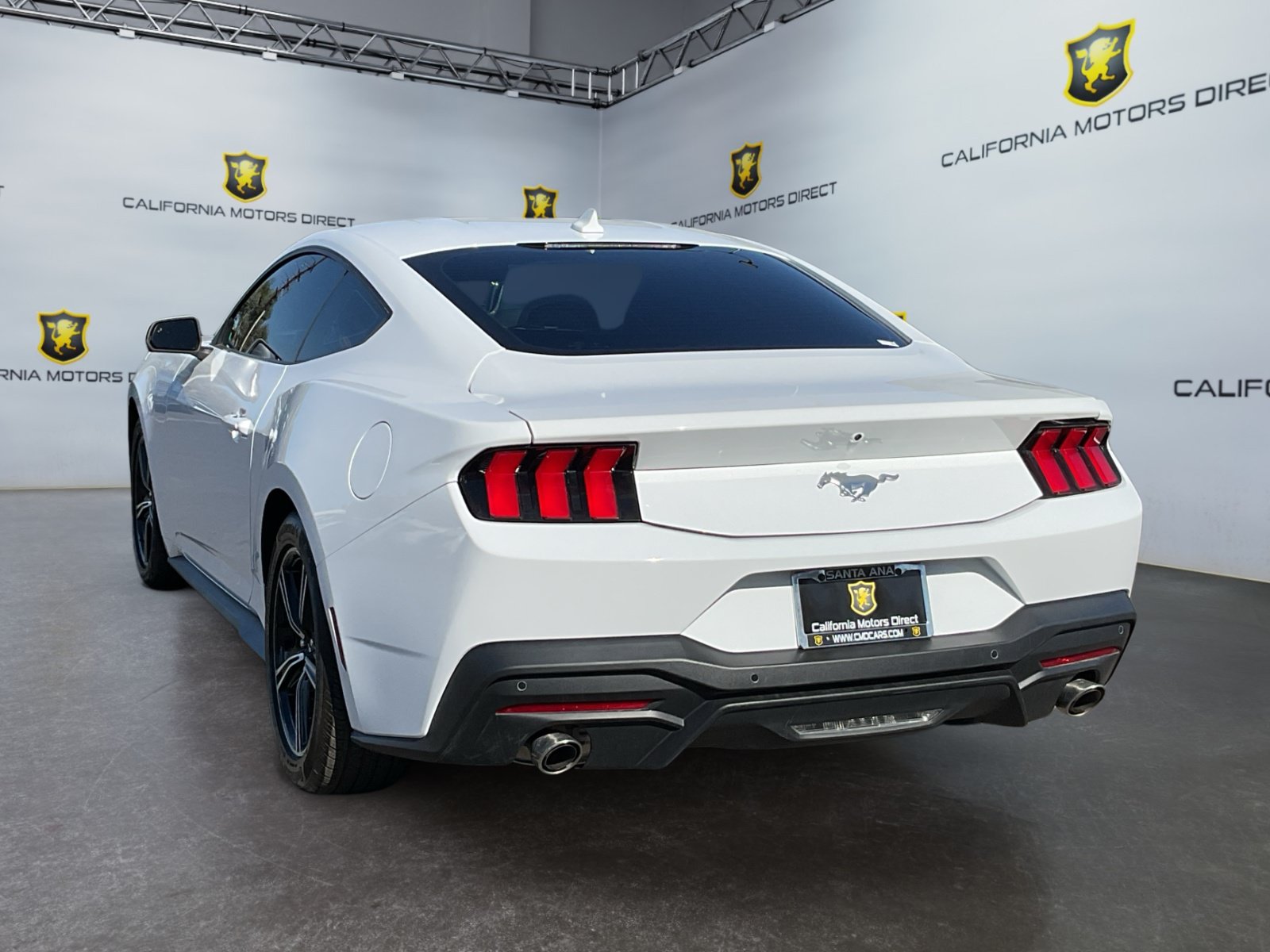 Used 2024 Ford Mustang Coupe RWD image 7
