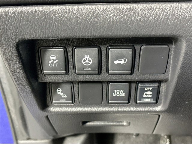 Used 2018 Nissan Pathfinder SL image 24