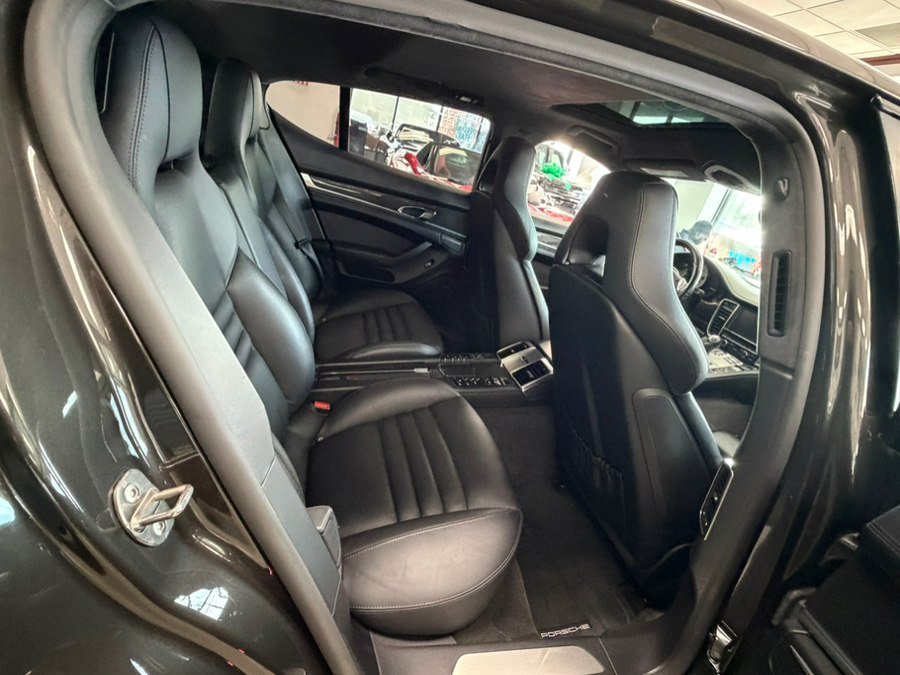 Used 2016 Porsche Panamera GTS AWD/4WD image 35