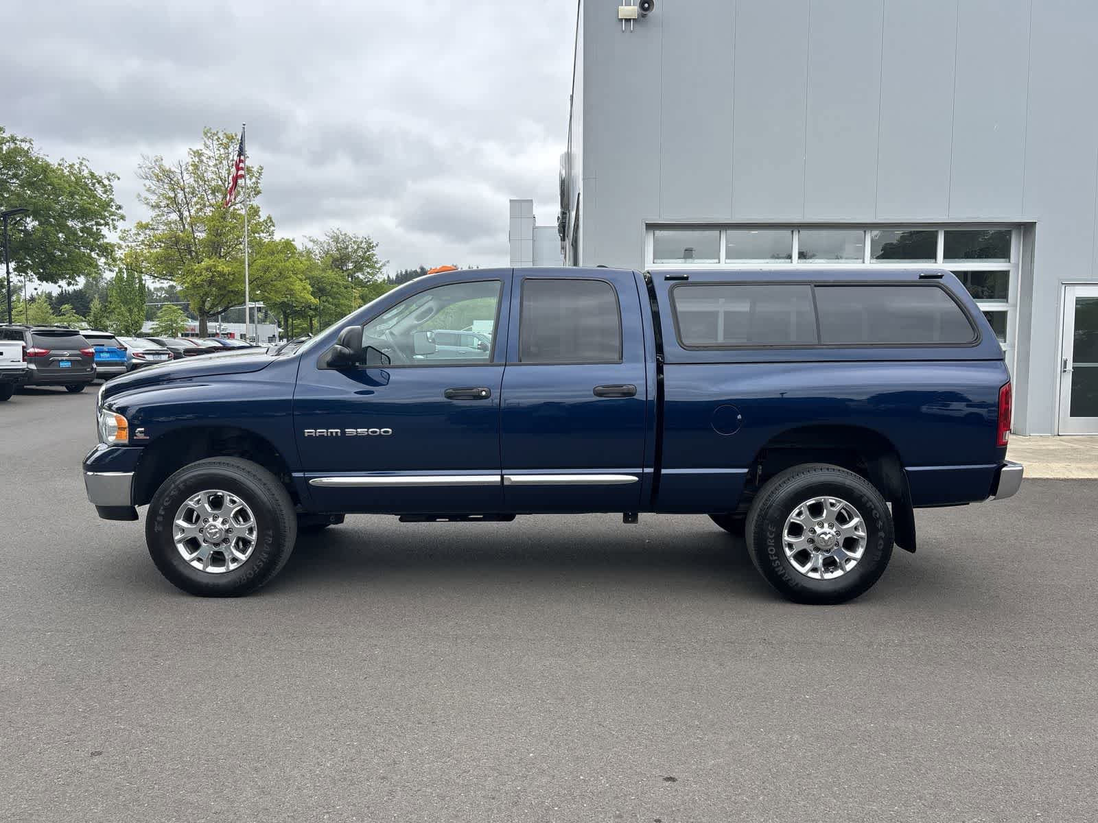 Used 2004 Dodge Ram 3500 Truck SLT w/ Trailer Tow Group AWD/4WD image 2