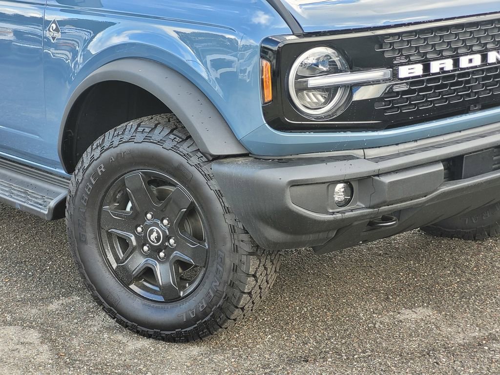 New 2025 Ford Bronco Outer Banks w/ Black Appearance Package AWD/4WD image 6