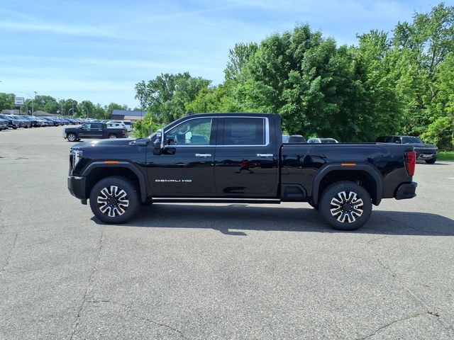 New 2026 GMC Sierra 3500 Denali Ultimate AWD/4WD image 7
