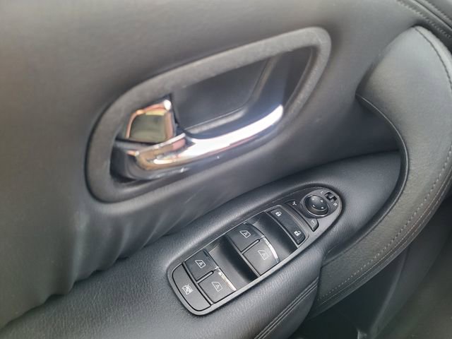 Used 2024 Nissan Armada SV AWD/4WD image 22