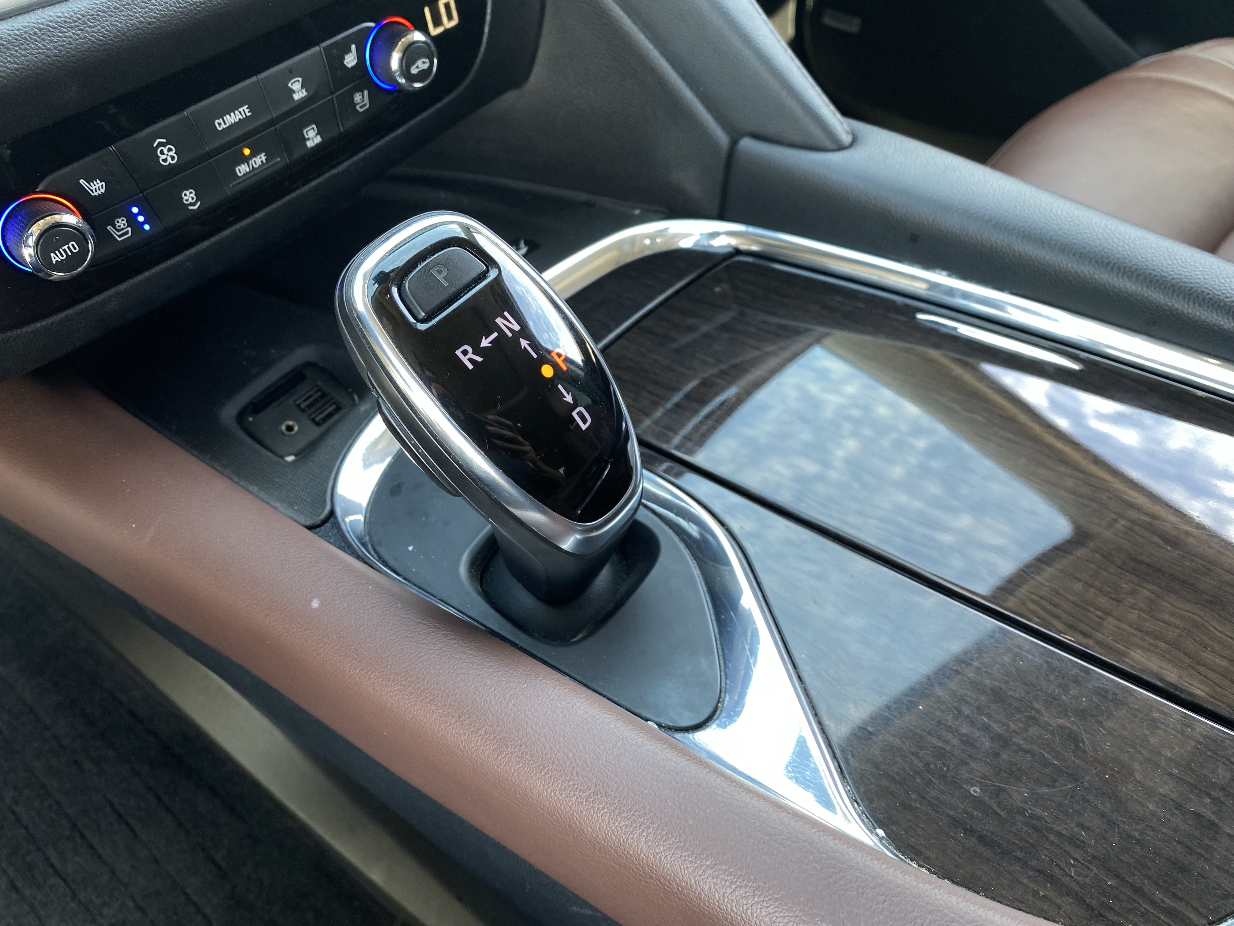 Used 2020 Buick Enclave Avenir w/ Avenir Technology Package AWD/4WD image 26