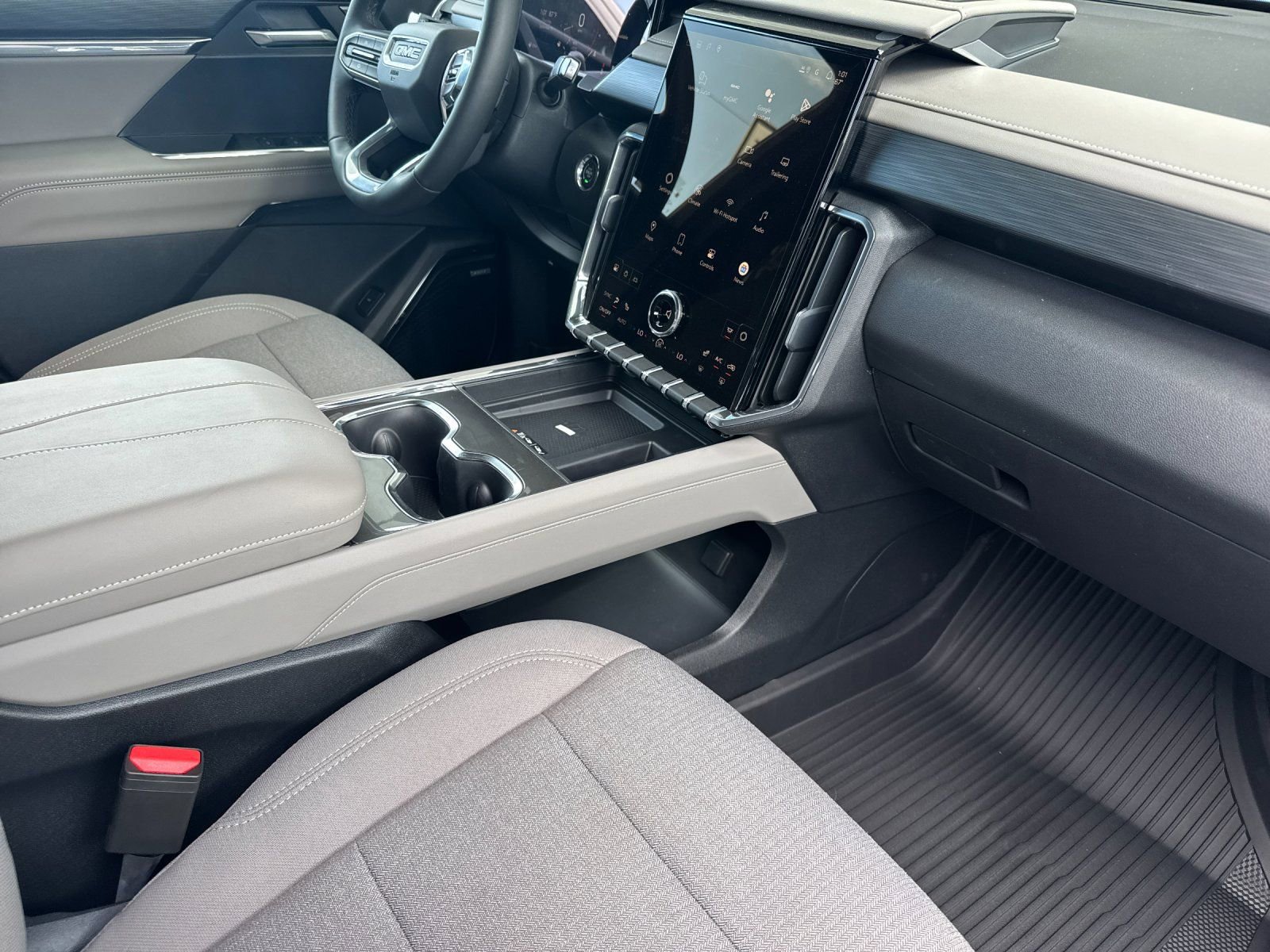New 2026 GMC Acadia Elevation w/ LPO, Floor Liner Package image 18