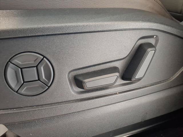 Certified 2025 Audi Q5 Premium w/ Convenience Package AWD/4WD image 17