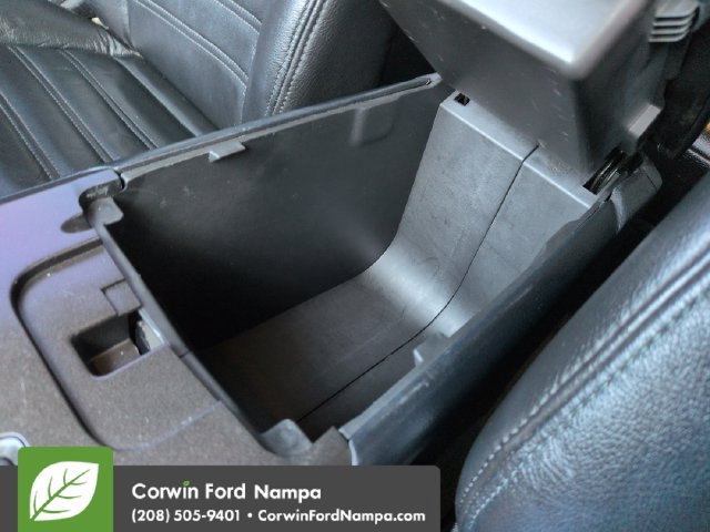 Used 2018 Ford Fusion SE w/ Fusion SE Technology Package FWD image 19