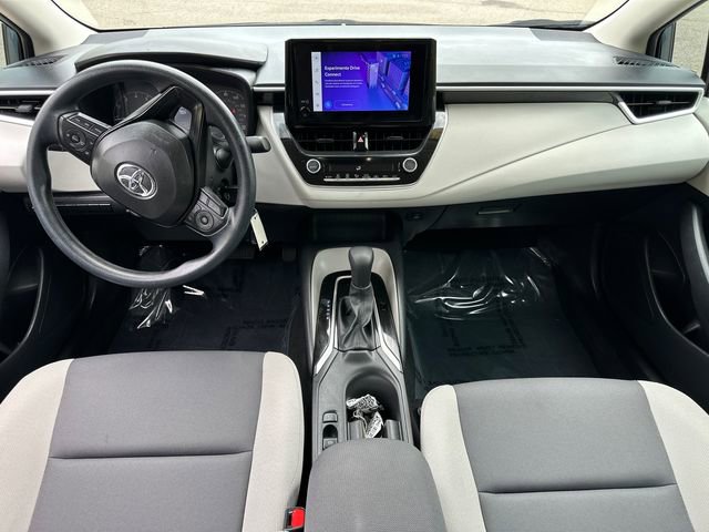 Used 2025 Toyota Corolla LE FWD image 19