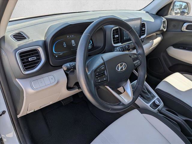 Used 2023 Hyundai Venue SEL FWD image 10