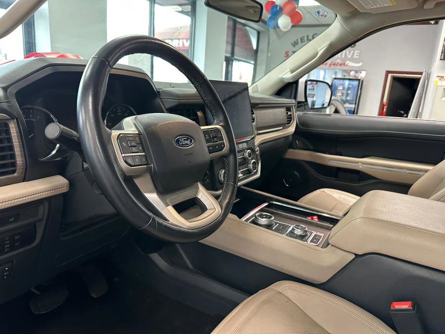 Used 2023 Ford Expedition Max Limited image 26