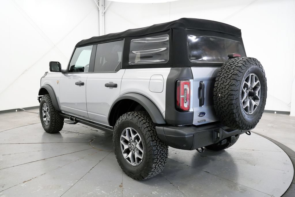 Used 2022 Ford Bronco Badlands AWD/4WD image 5