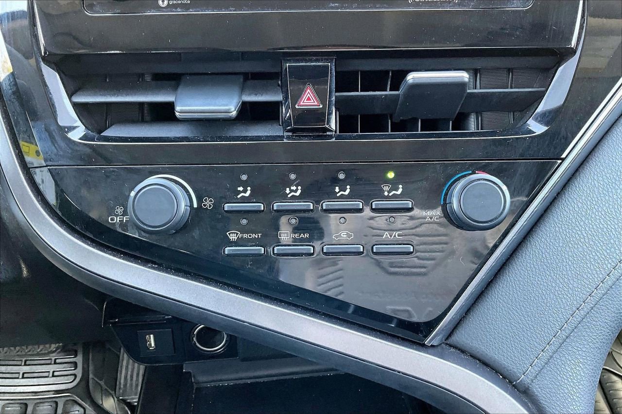 Used 2021 Toyota Camry LE image 17