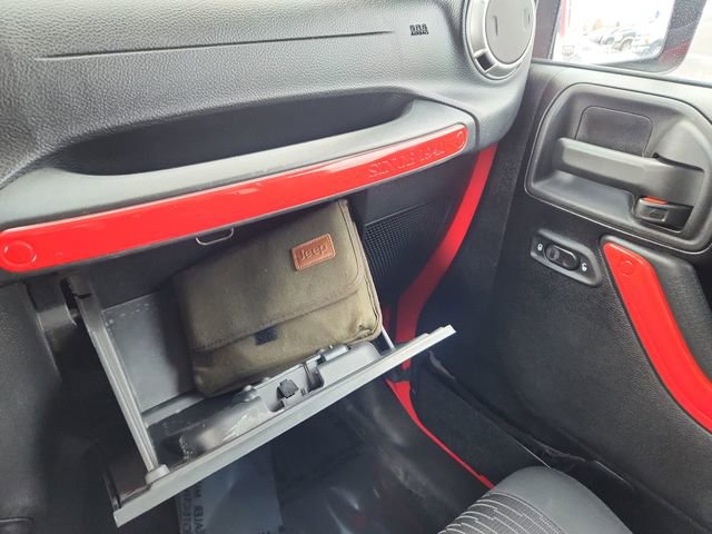 Used 2012 Jeep Wrangler Unlimited Sahara image 42