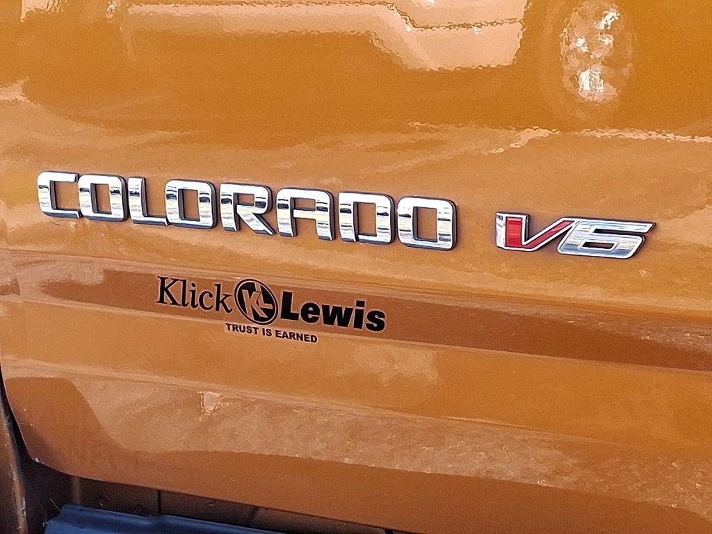 Used 2017 Chevrolet Colorado LT w/ LT Convenience Package image 30