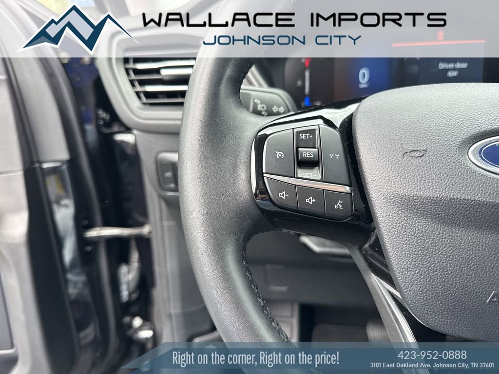 Used 2024 Ford Escape Active AWD/4WD image 29