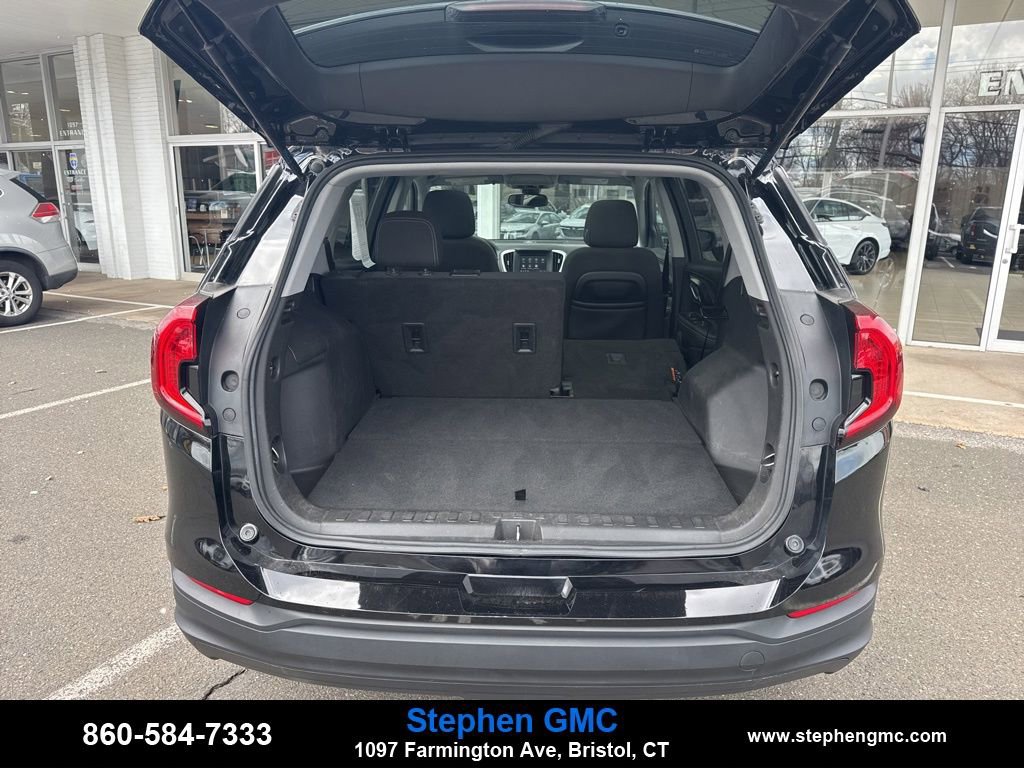 Used 2022 GMC Terrain SLE w/ Driver Convenience Package image 28