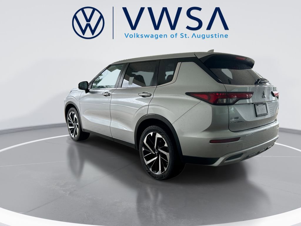 Used 2024 Mitsubishi Outlander SE FWD image 5