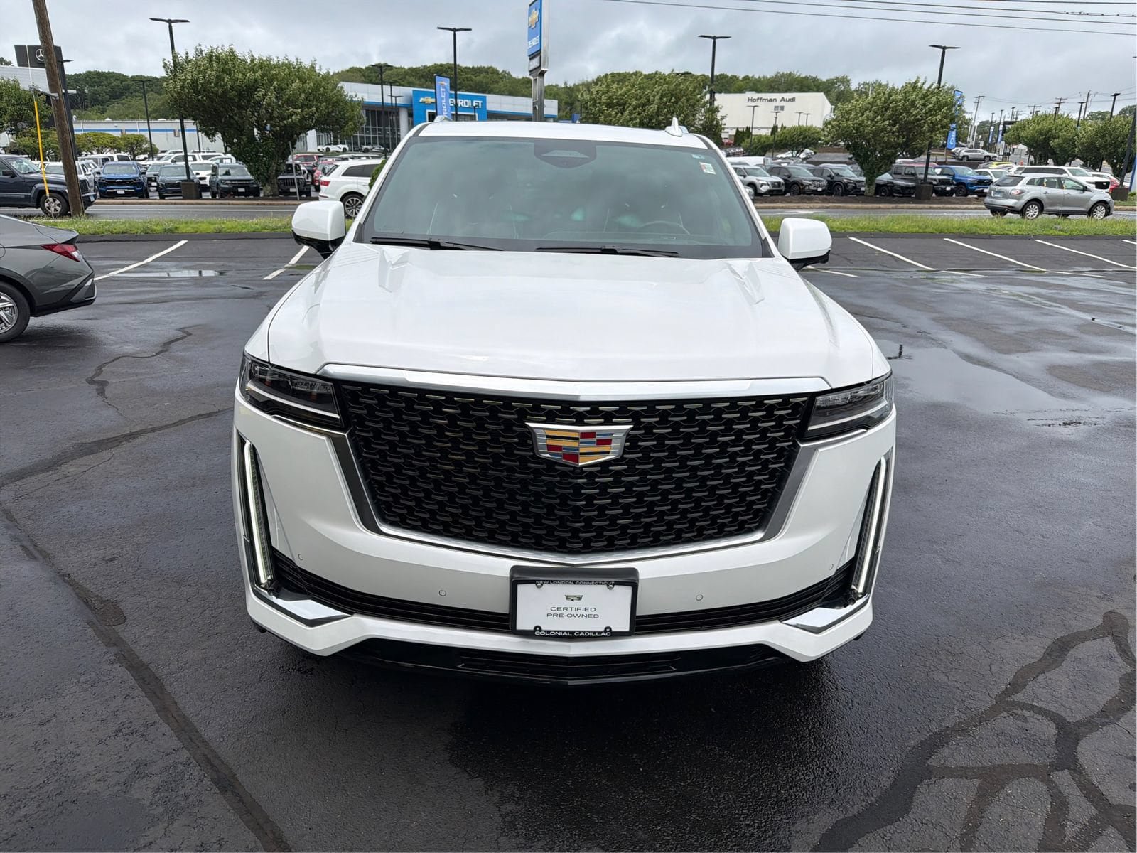 Certified 2021 Cadillac Escalade Premium Luxury AWD/4WD image 24