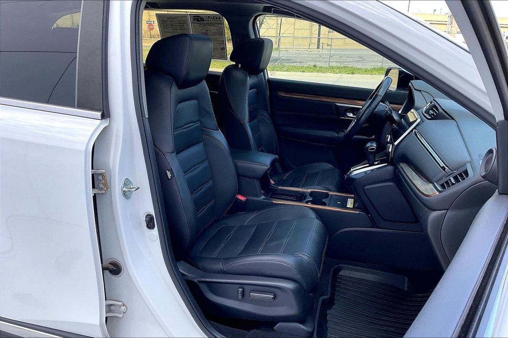 Used 2020 Honda CR-V Touring image 7