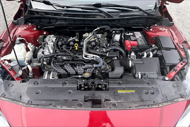 Used 2025 Nissan Altima 2.5 SV FWD image 30