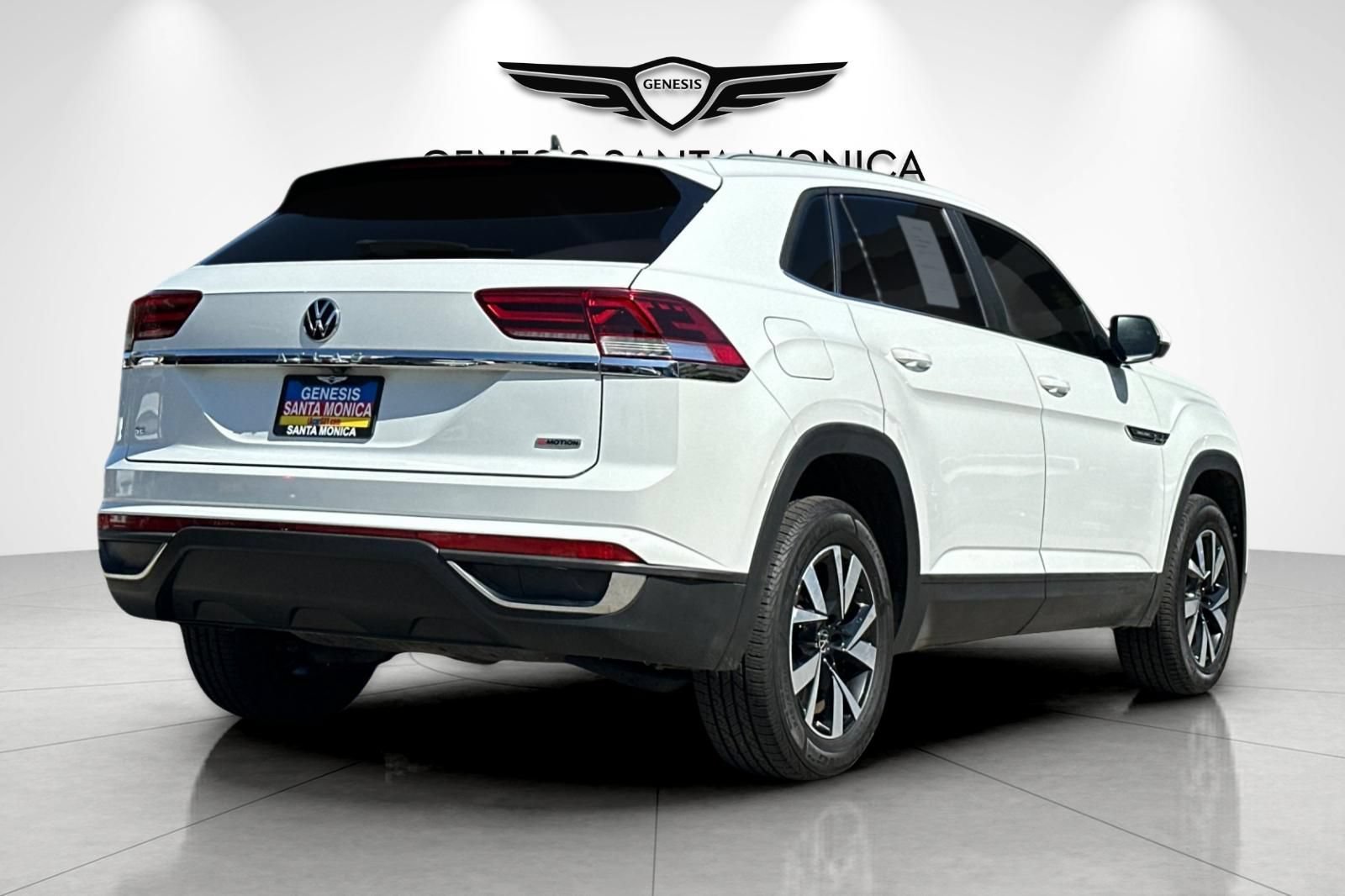 Used 2020 Volkswagen Atlas Cross Sport SE AWD/4WD image 4