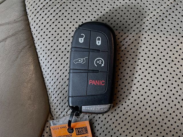 Used 2013 Chrysler 300 C w/ Light Group image 12