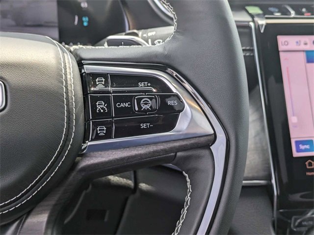 New 2024 Jeep Grand Cherokee Overland w/ Advanced Protech Group III image 18