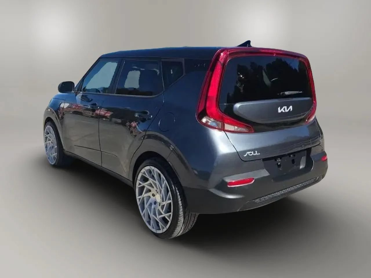 Used 2022 Kia Soul LX w/ Technology Package FWD image 6