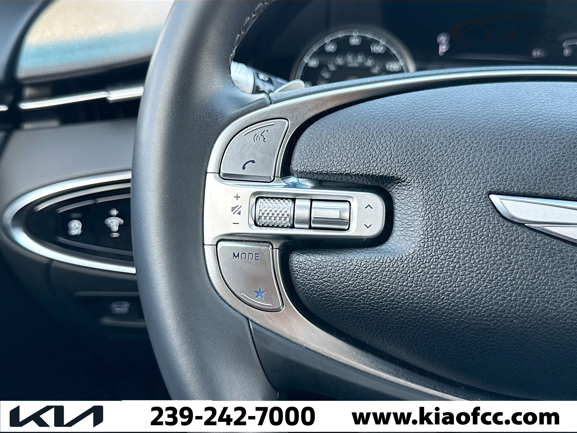 Used 2025 Genesis GV70 2.5T image 36