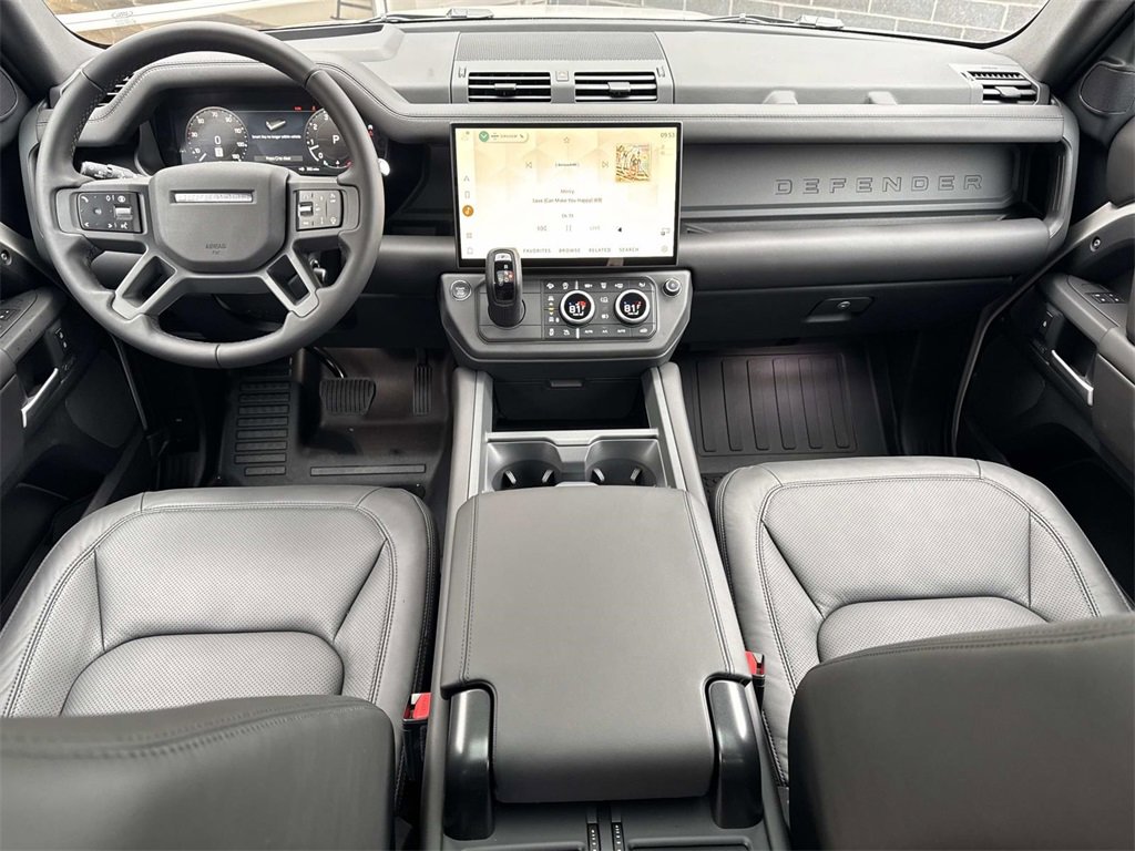 New 2026 Land Rover Defender 110 X-Dynamic SE image 17