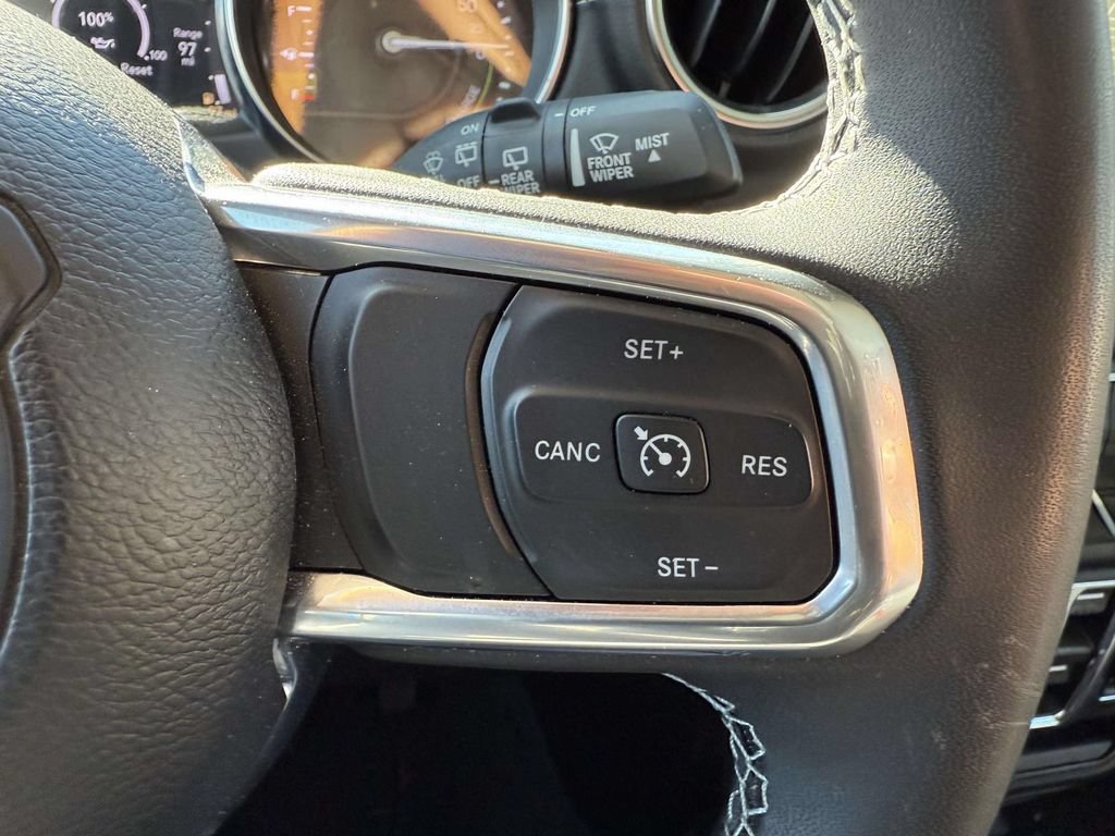 Used 2023 Jeep Wrangler Unlimited Sahara w/ Cold Weather Group AWD/4WD image 22