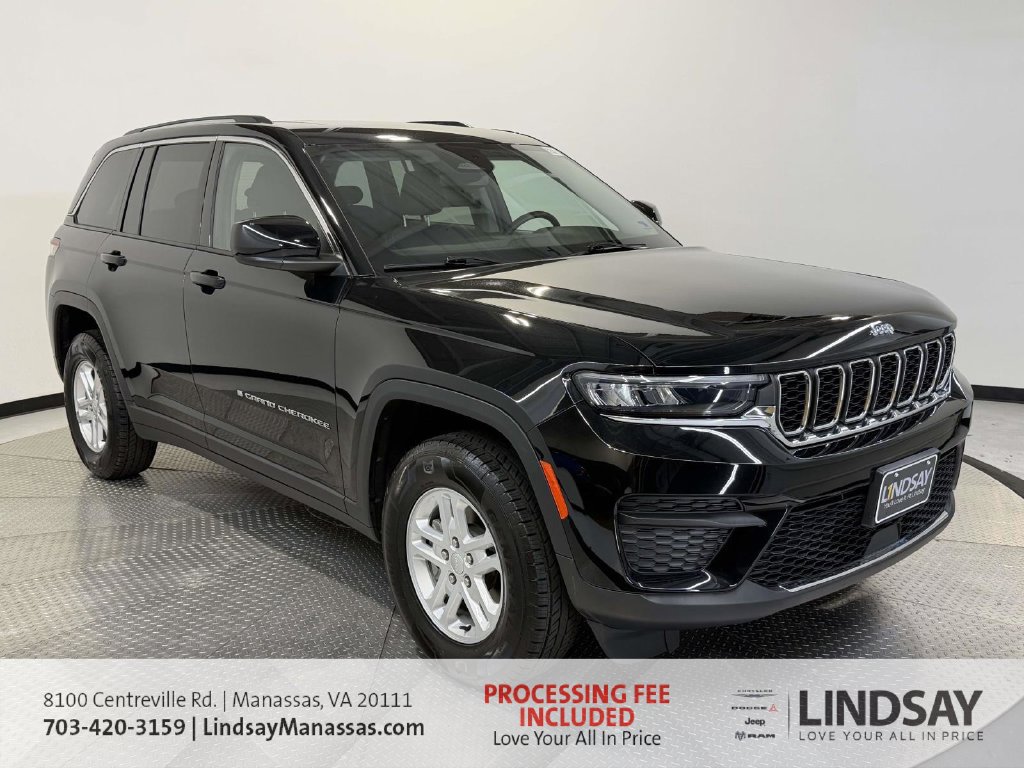 Used 2023 Jeep Grand Cherokee Laredo w/ Luxury Tech Group I