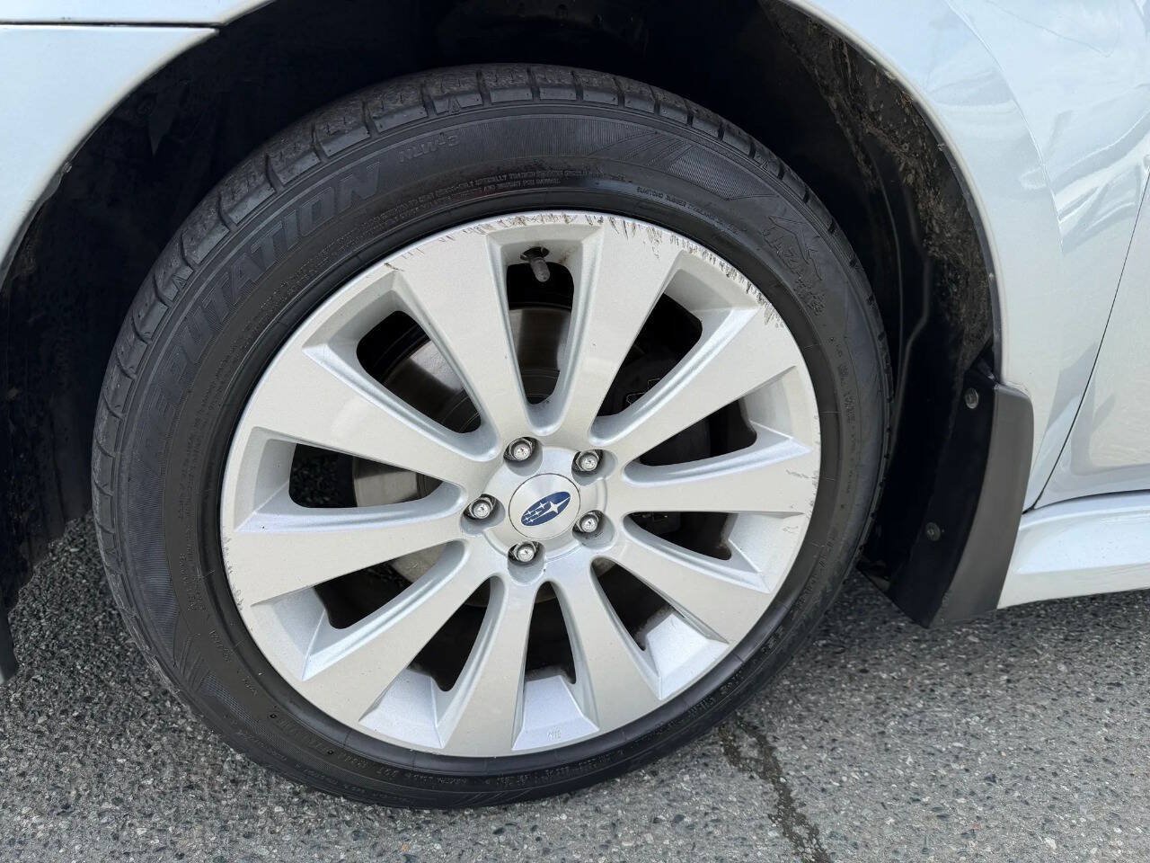 Used 2012 Subaru Legacy 2.5i Limited w/ Popular Pkg 2 AWD/4WD image 17