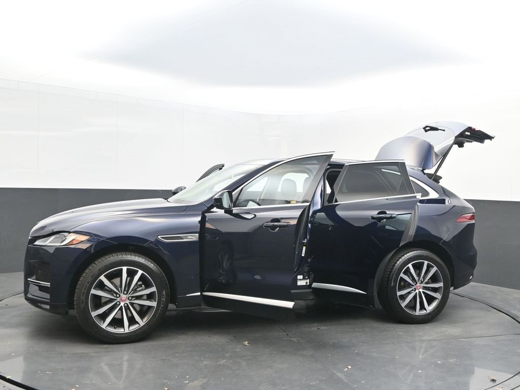 Used 2023 Jaguar F-PACE S image 38