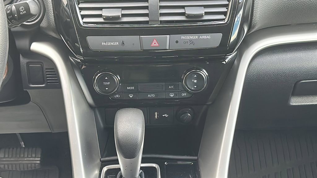 Used 2025 Mitsubishi Eclipse Cross ES image 19
