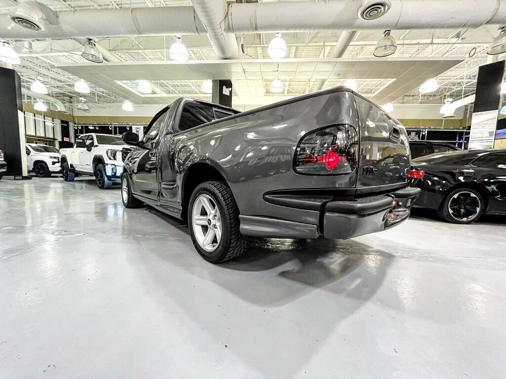 Used 2003 Ford F150 Lightning image 6