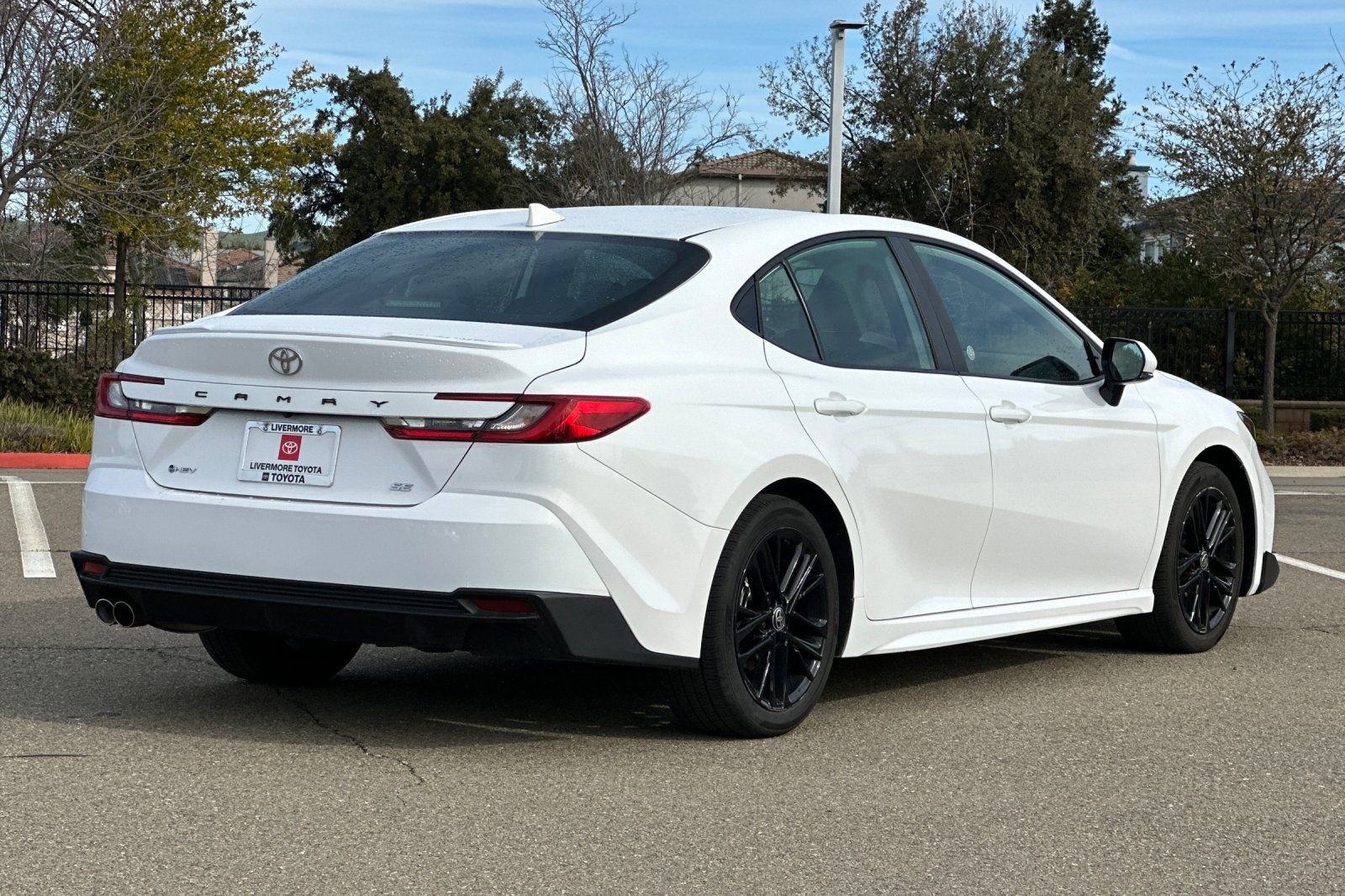 Certified 2025 Toyota Camry SE image 4