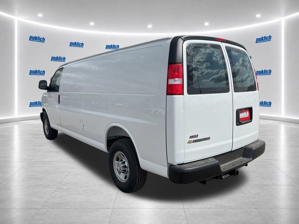 New 2026 Chevrolet Express 3500 Extended w/ Driver Convenience Package RWD image 9