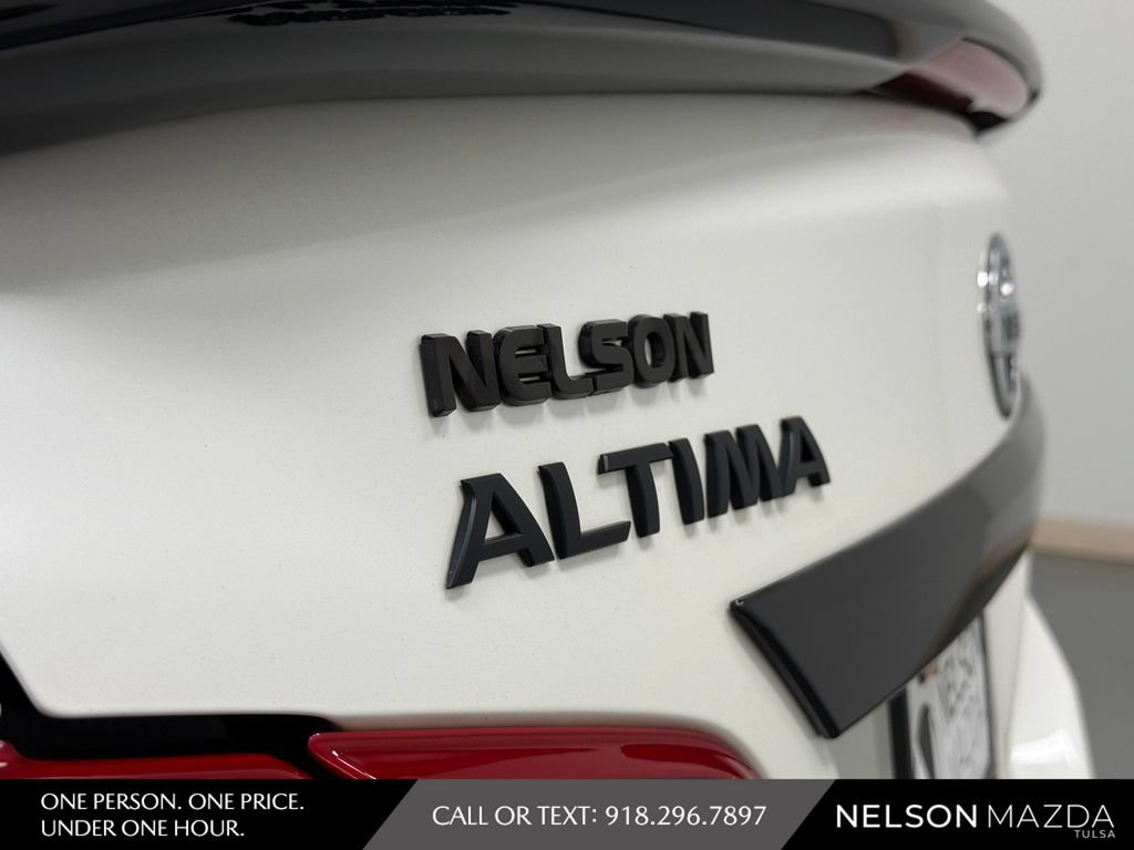Used 2018 Nissan Altima 2.5 SR w/ SR Midnight Edition FWD image 10